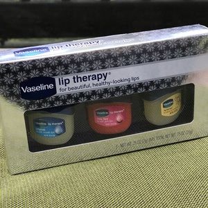 Vaseline Lip Therapy Gift Set